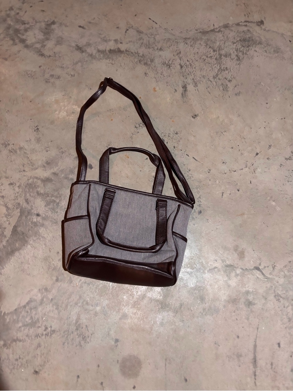 thirty-one Gray and Black Shoulder Bag